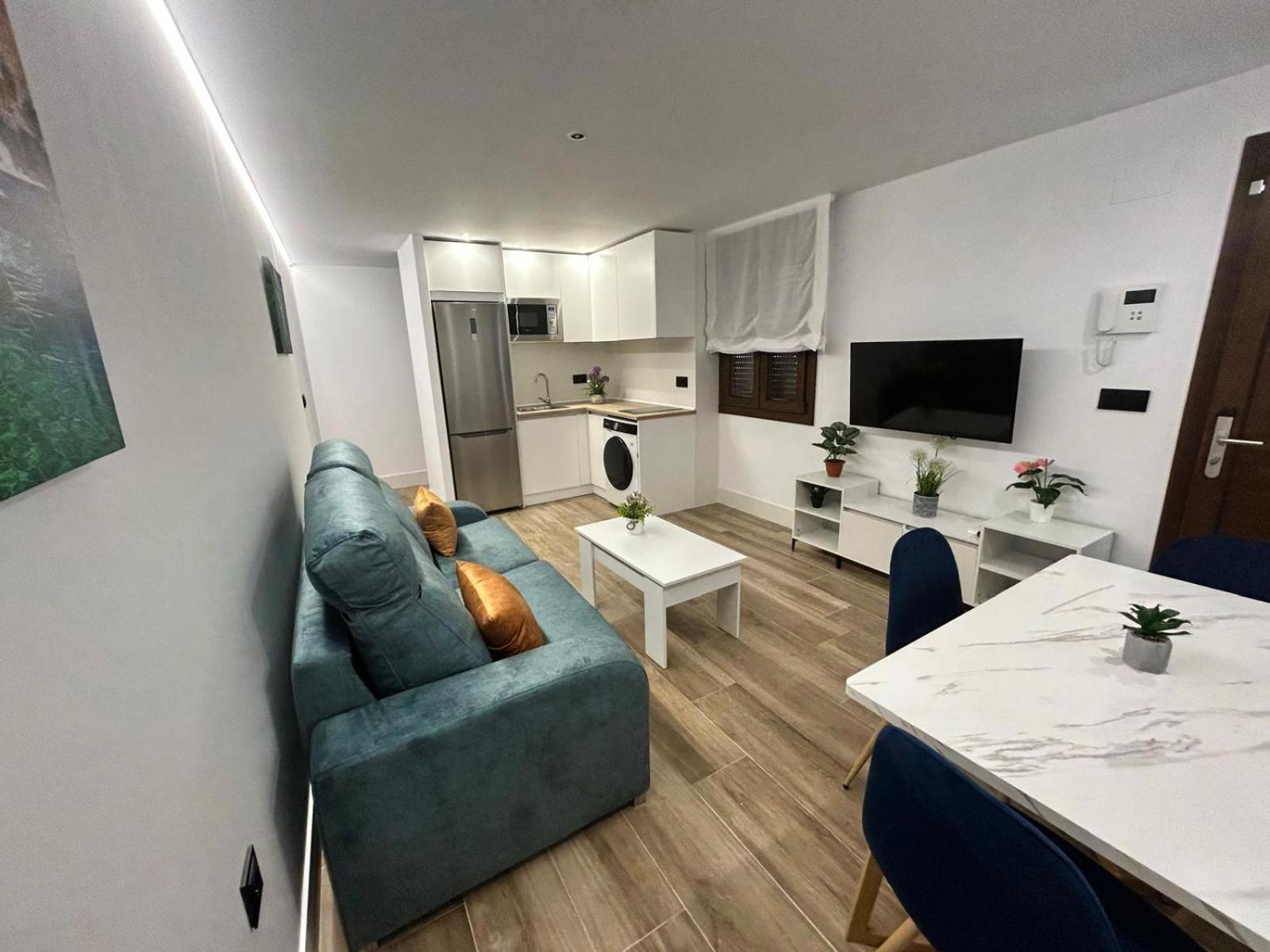 1ª Planta D Juan Robledo En Centro Ciudad, Apartment